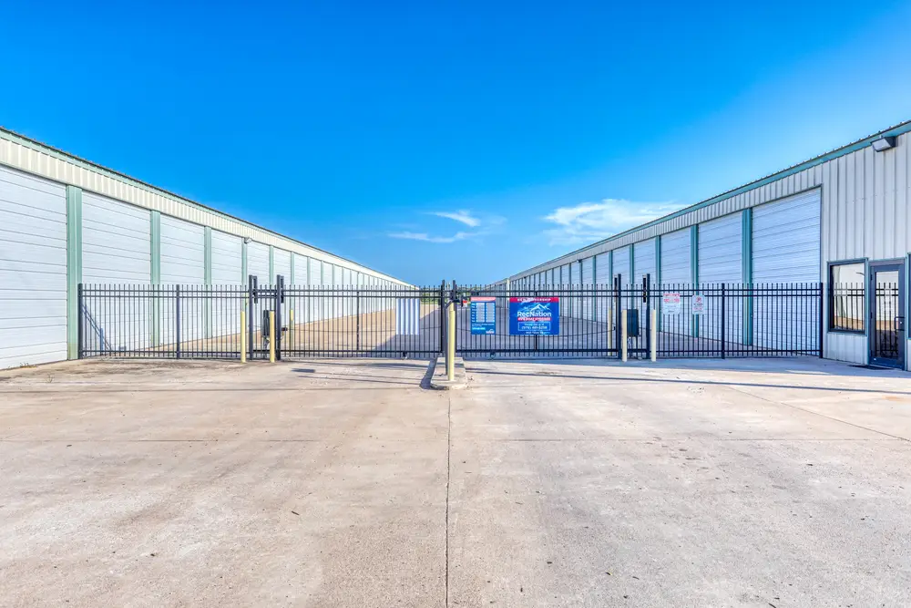 2L3A0185_37 Contractor Storage Angleton, Texas