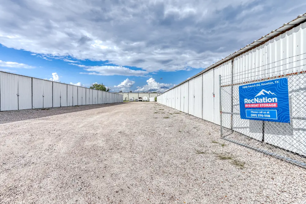 2L3A0010_2 Vehicle Storage Rosenberg, Texas
