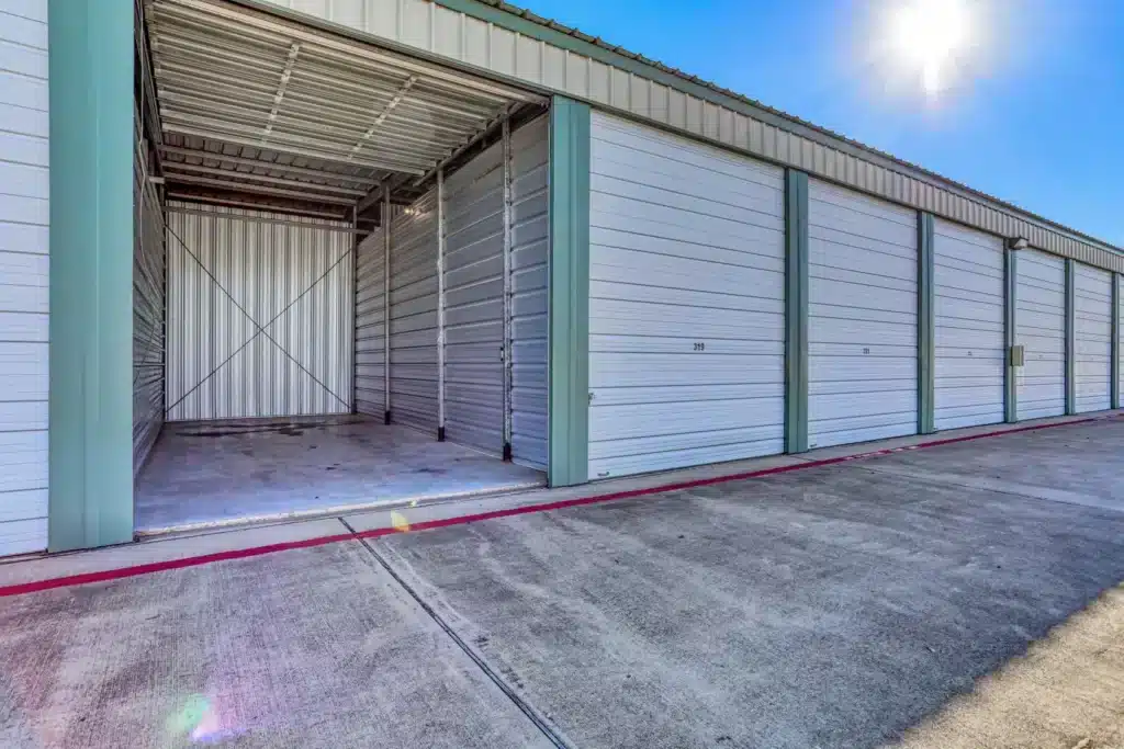 2L3A0080_16 Truck Parking Rosharon, Texas