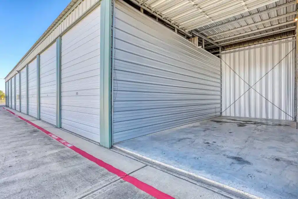 2L3A0084_17 Vehicle Storage Lake Jackson, Texas