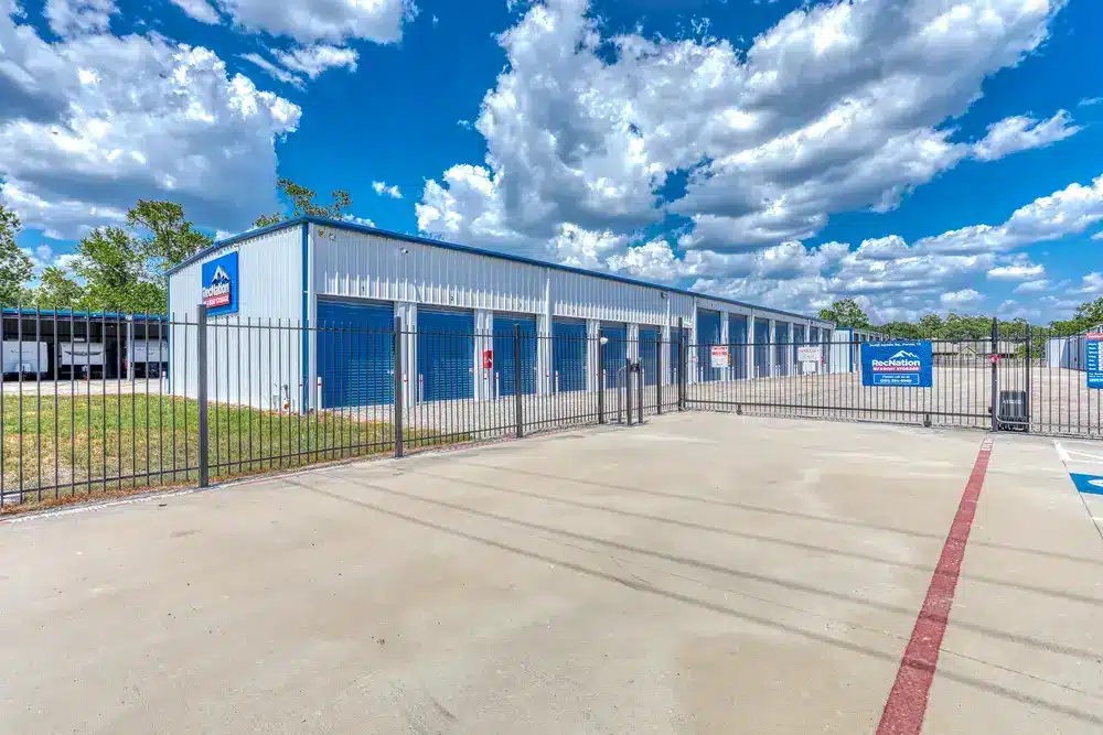 2L3A0200_40 Mechanic Workshop For Rent Cleveland, Liberty, Texas