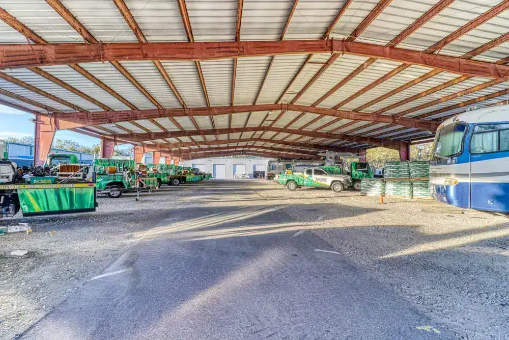 IMG_1735_17 Warehouse Space in Riverview, Florida