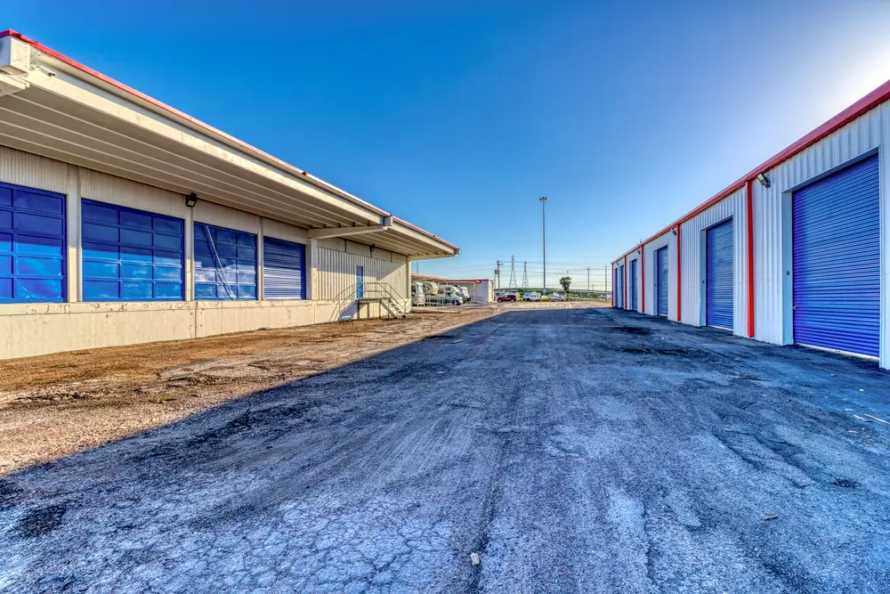 IMG_8845_12 Vehicle Storage Pasadena, Texas