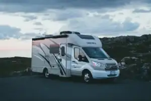 Overnight RV Parking: Where and How to Park Safely for the Night