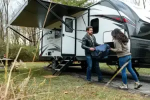 What is the average age of RV buyers?